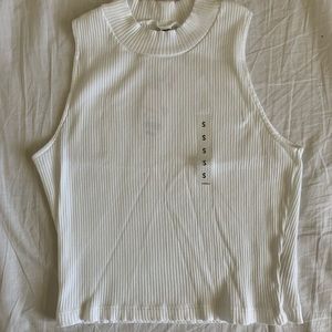 BNWT Uniqlo high neck crop top tank